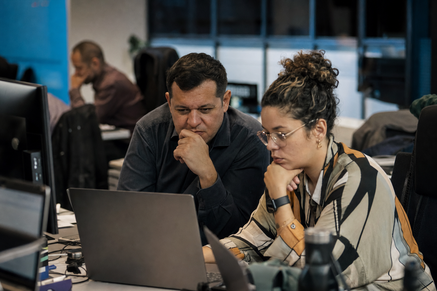 Desafíos comunes en la adopción de IA en empresas medianas
